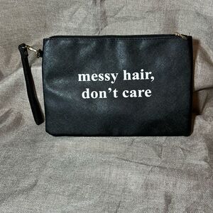 Cosmetic bag “messy hair, don’t care”